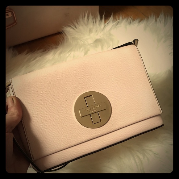 Blush Kate Spade Crossbody - Picture 1 of 5
